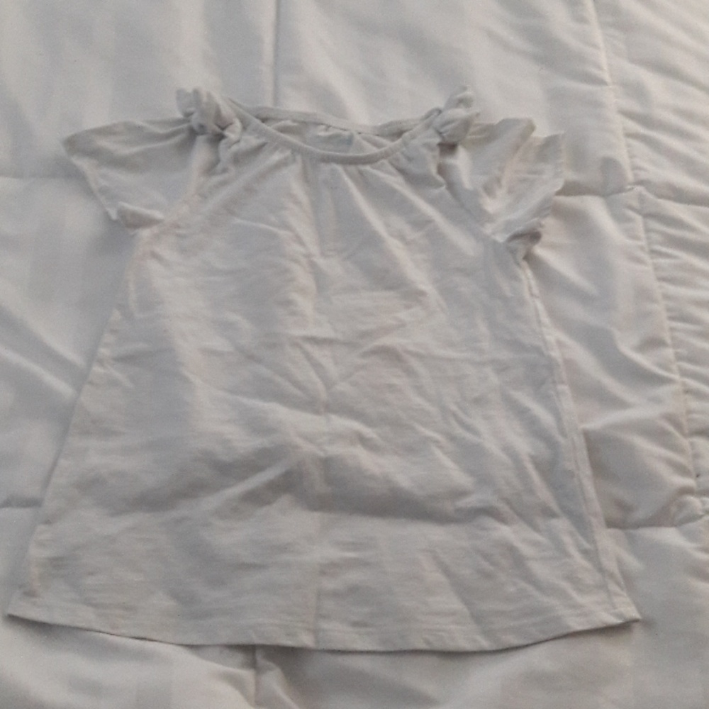 Girl's t shirt